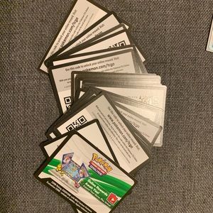 40 Pokémon Online Code Cards